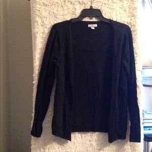 S black top/w built in sweater